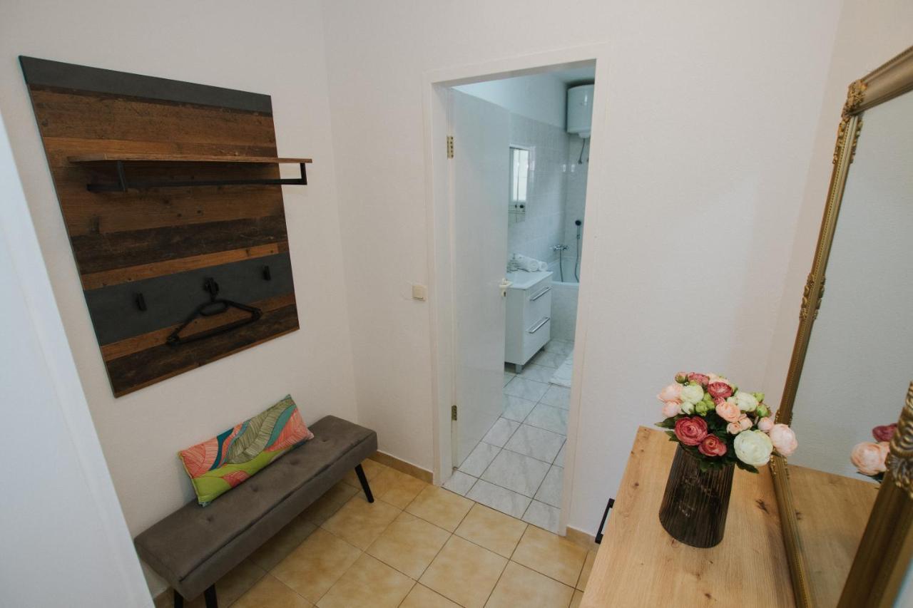 Apartment Deni Solin Esterno foto