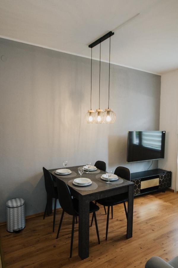 Apartment Deni Solin Esterno foto